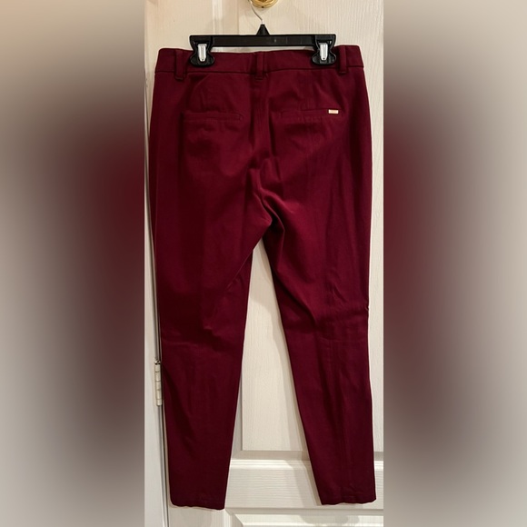 White House Black Market Skinny Ankle Pants in burgandy - Picture 3 of 4